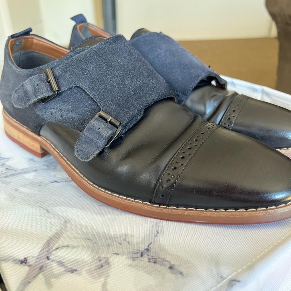 Men’s Dress Shoes - Picture 2 of 3